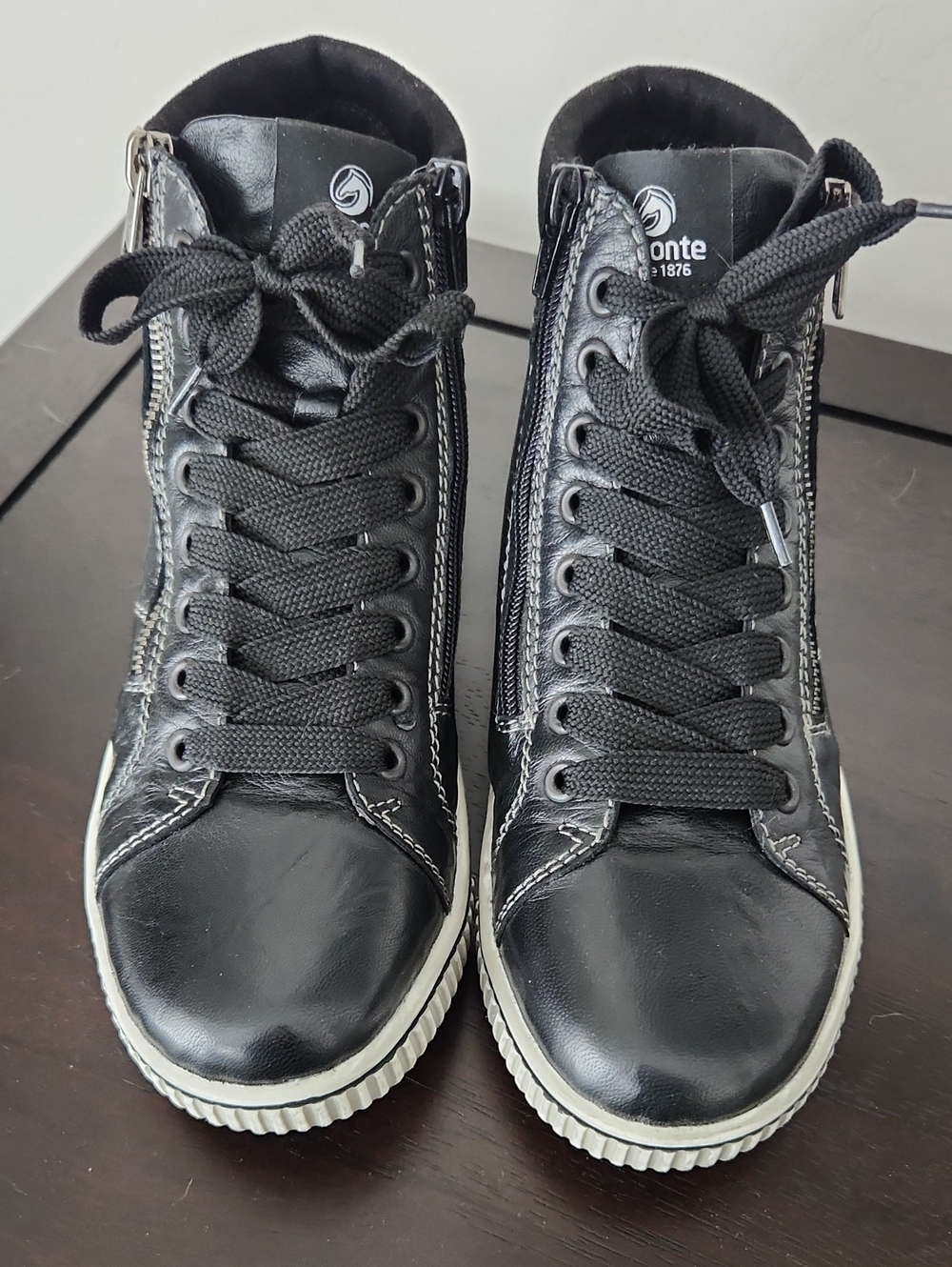 NWOT Remonte Shoes